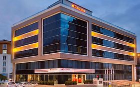 Ramada Encore Istanbul Kartal